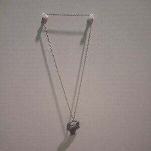 Vintage 1970s Buffalo head Pendant Neck Chain Necklace 9"